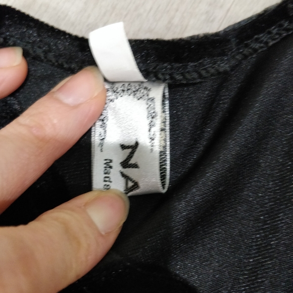 Velvety frills long sleeve mini dress - Picture 9 of 11